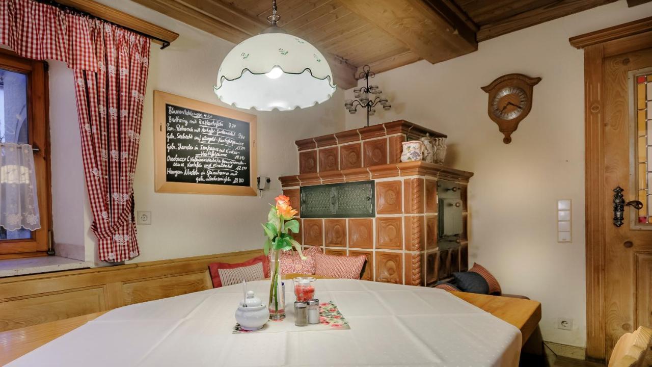 Restaurant-Cafe-Pension Himmel Landshut Eksteriør bilde